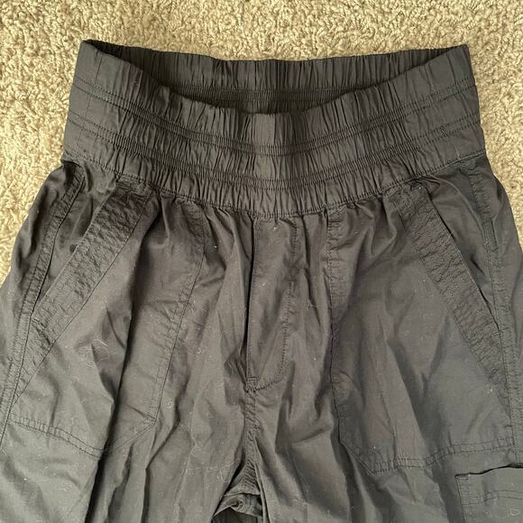 NWT Aerie Easiest Cargo Pant in black size XS pull-on high rise baggy - Picture 6 of 13